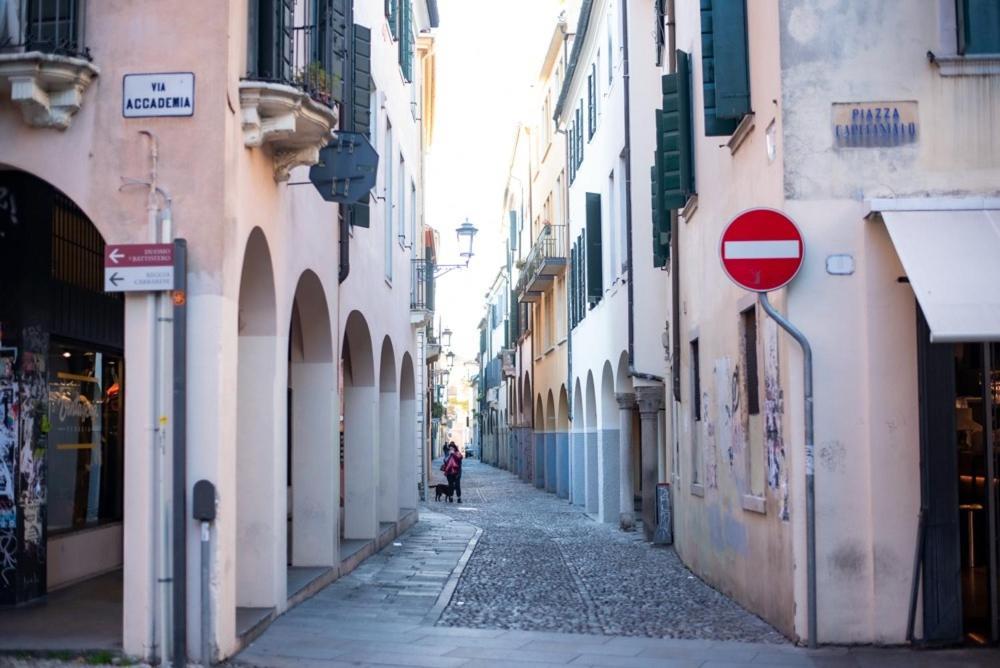Isabel Apartaments Old Town Padova Bagian luar foto