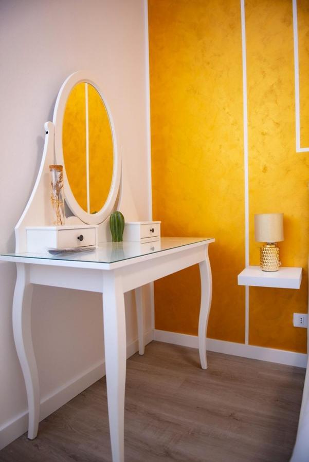 Isabel Apartaments Old Town Padova Bagian luar foto